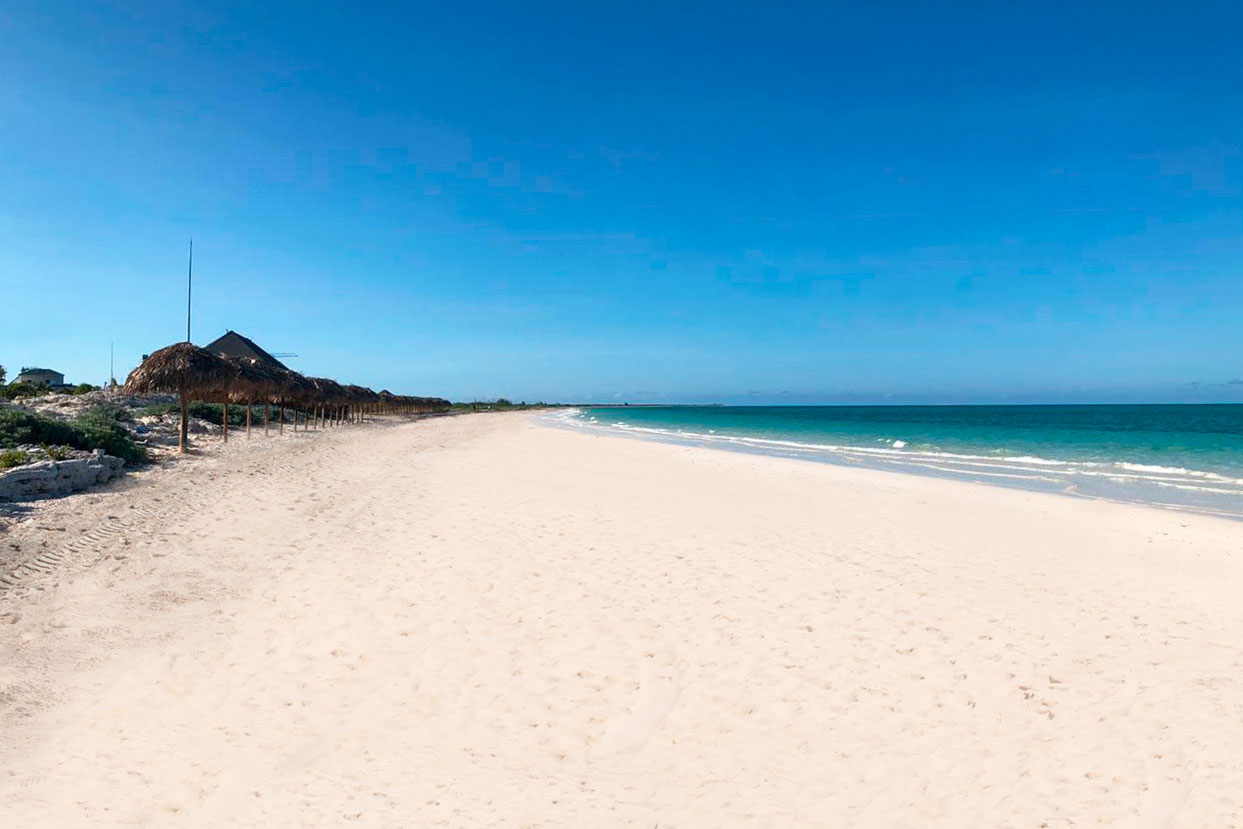 CCC-Valentin-Cayo-Cruz-Beach-002