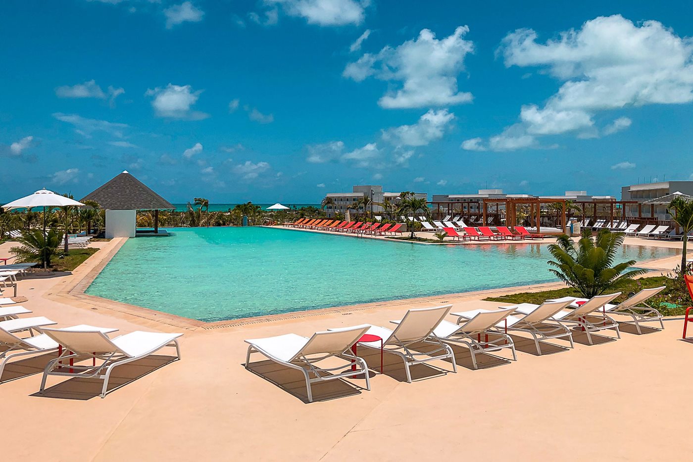 CCC-Valentin-Cayo-Cruz-Pool-001