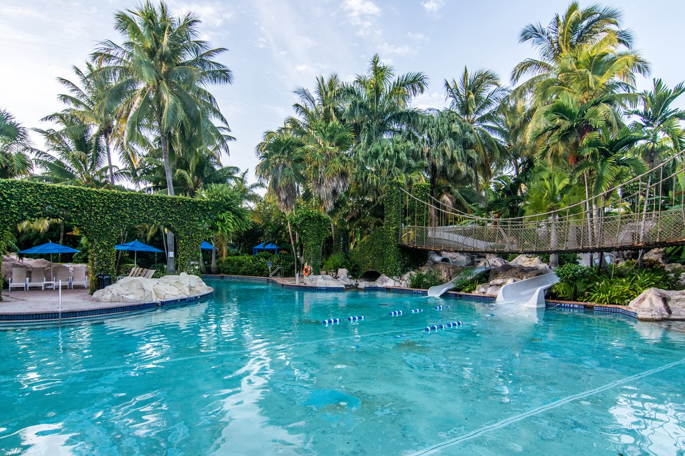 Parmi les piscines du Hilton Rose Hall, la piscine luxuriante va vous épater