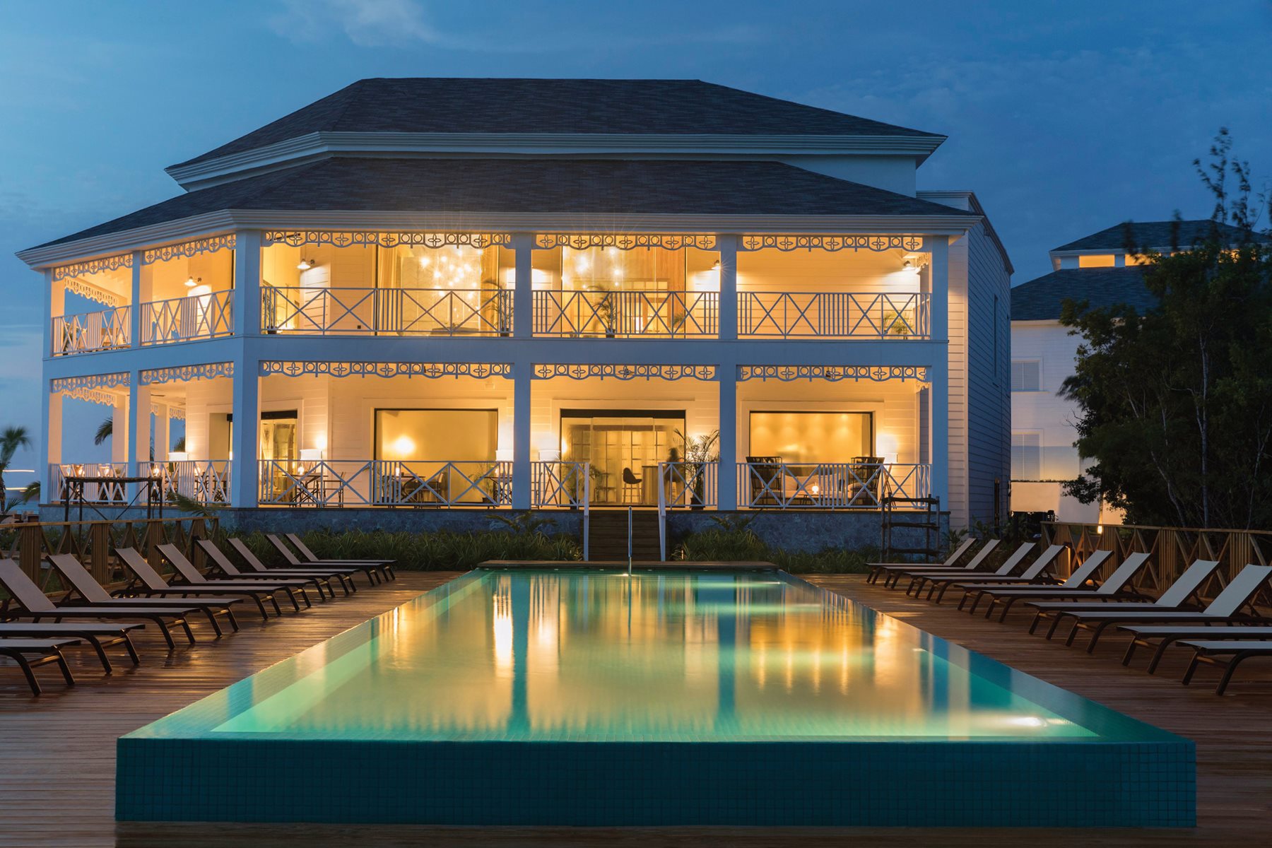 MBJ-Excellence-Oyster-Bay-Pool-003