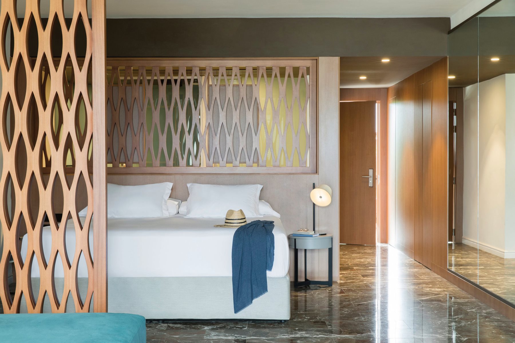 MBJ-Excellence-Oyster-Bay-Room-Junior-Suite-Garden-View