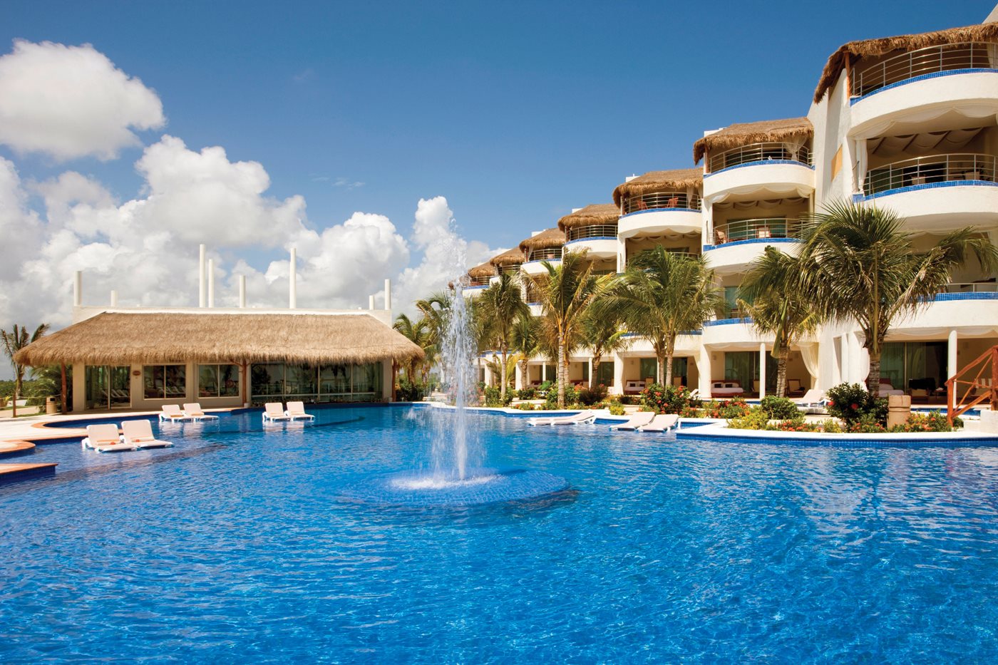 RIV_ElDoradoMaroma_Pool_001