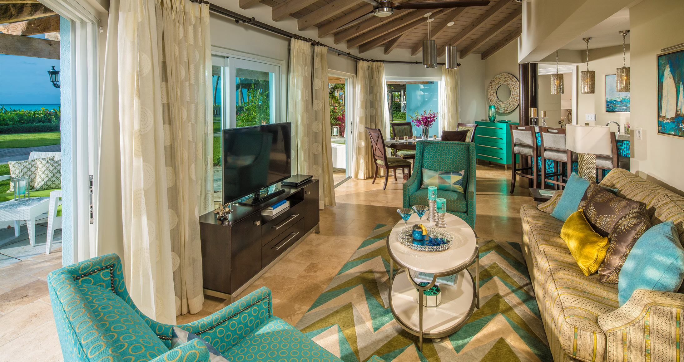 suite-living-room