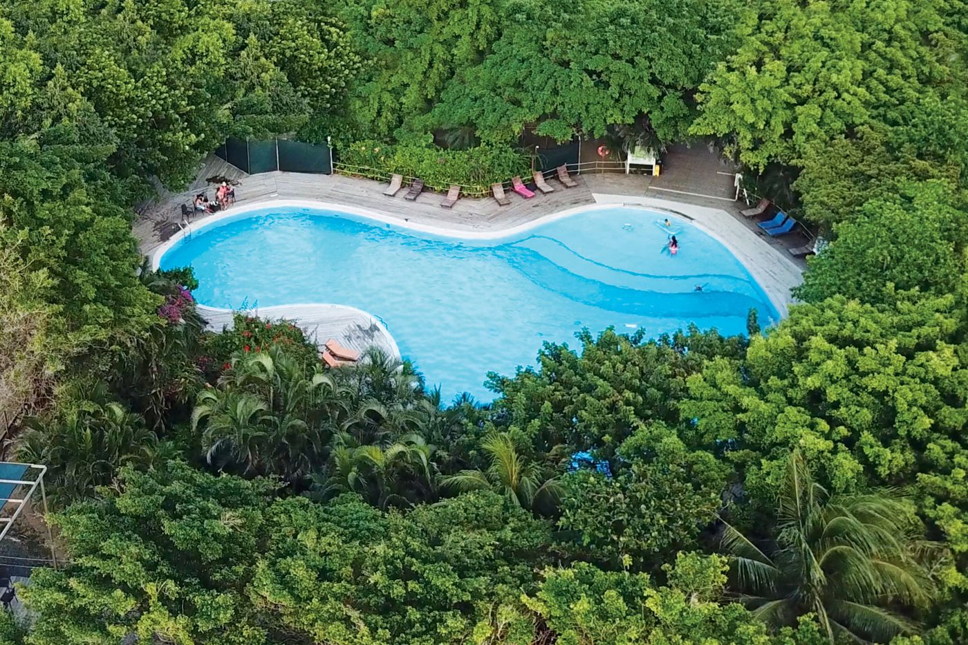 Henry Morgan Hotel & Beach Resort