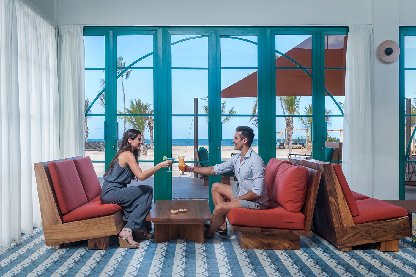 PUJ-Ocean-El-Faro-Lounge-Privilege-002