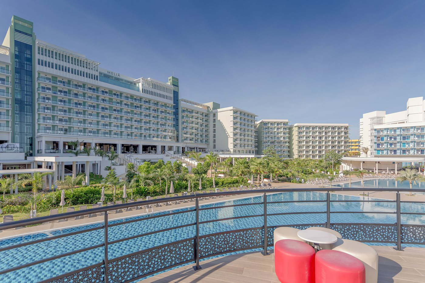 VRA-Melia-Internacional-Facade-001-AR