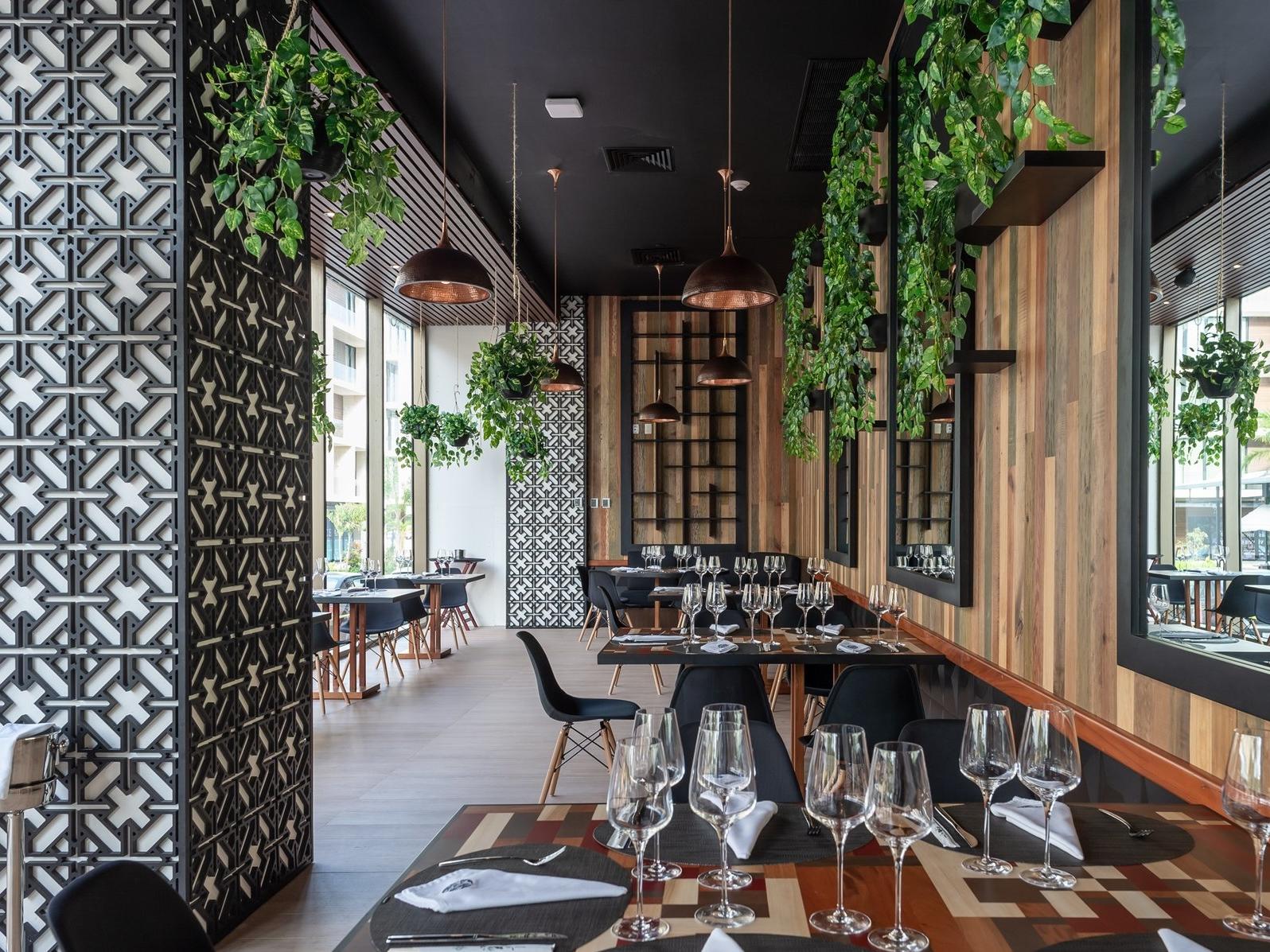 The Reef 28