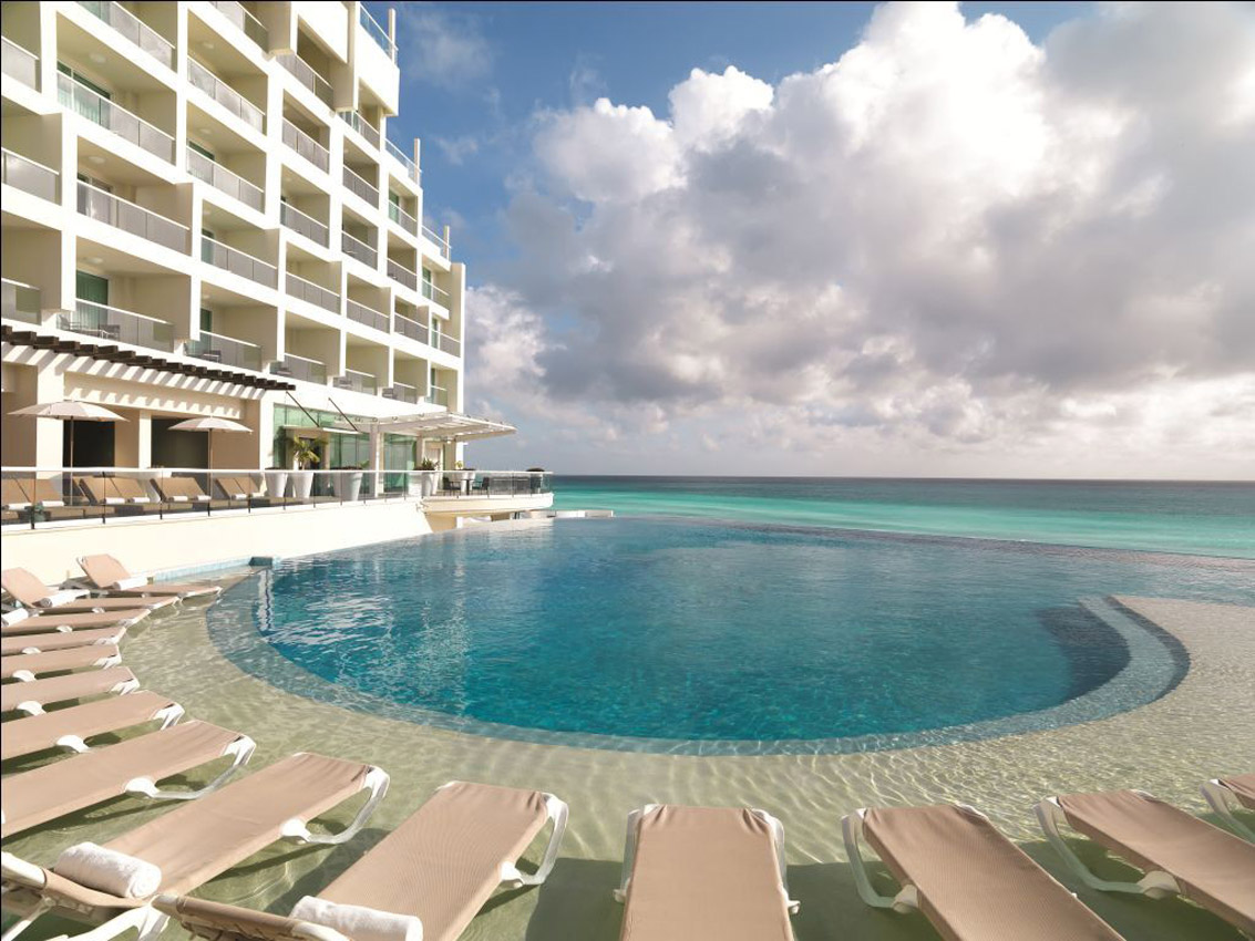 Sun Palace