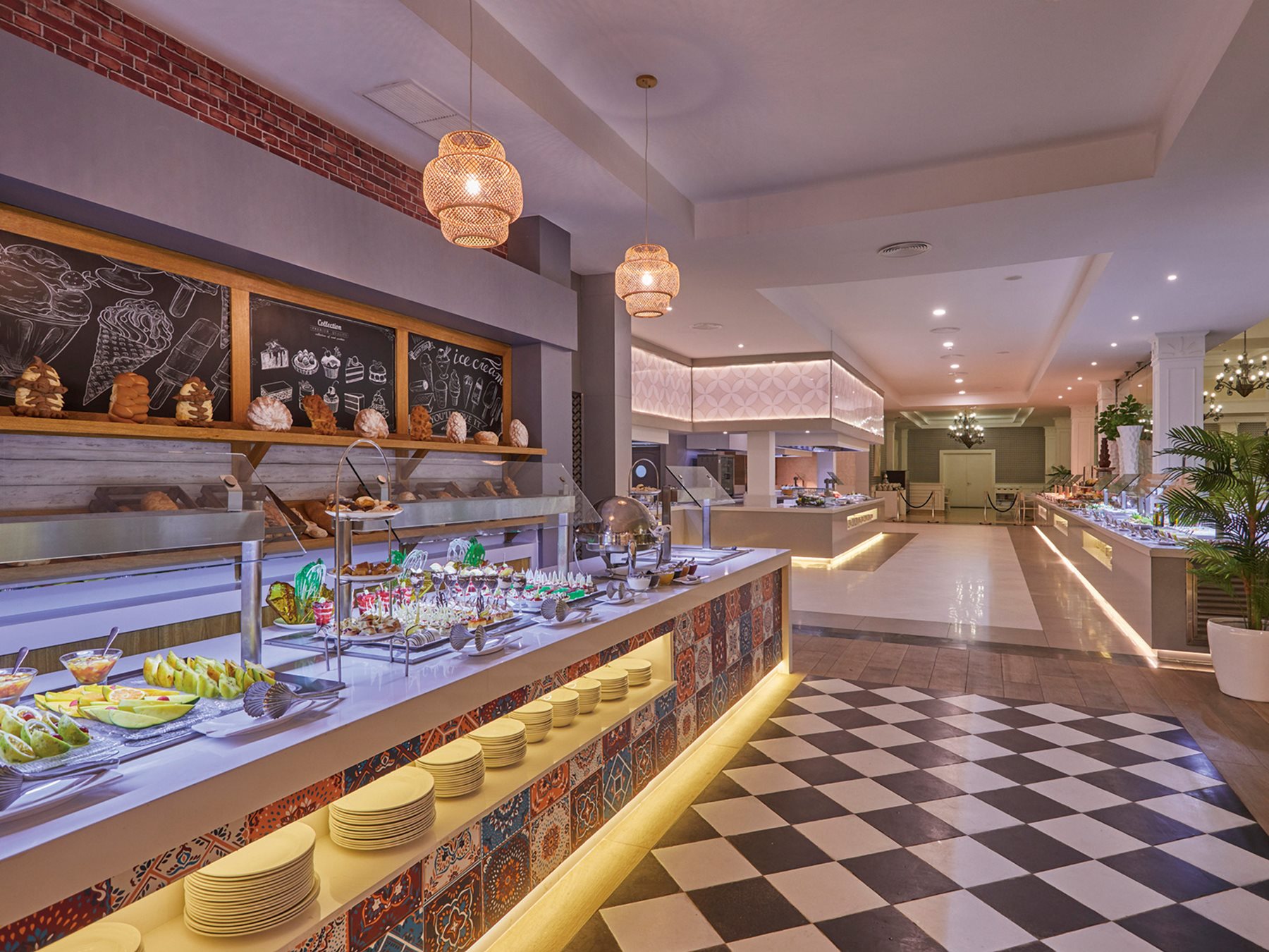 Luxury-Bahia-Principe-Ambar-Restaurant-002-Palmira