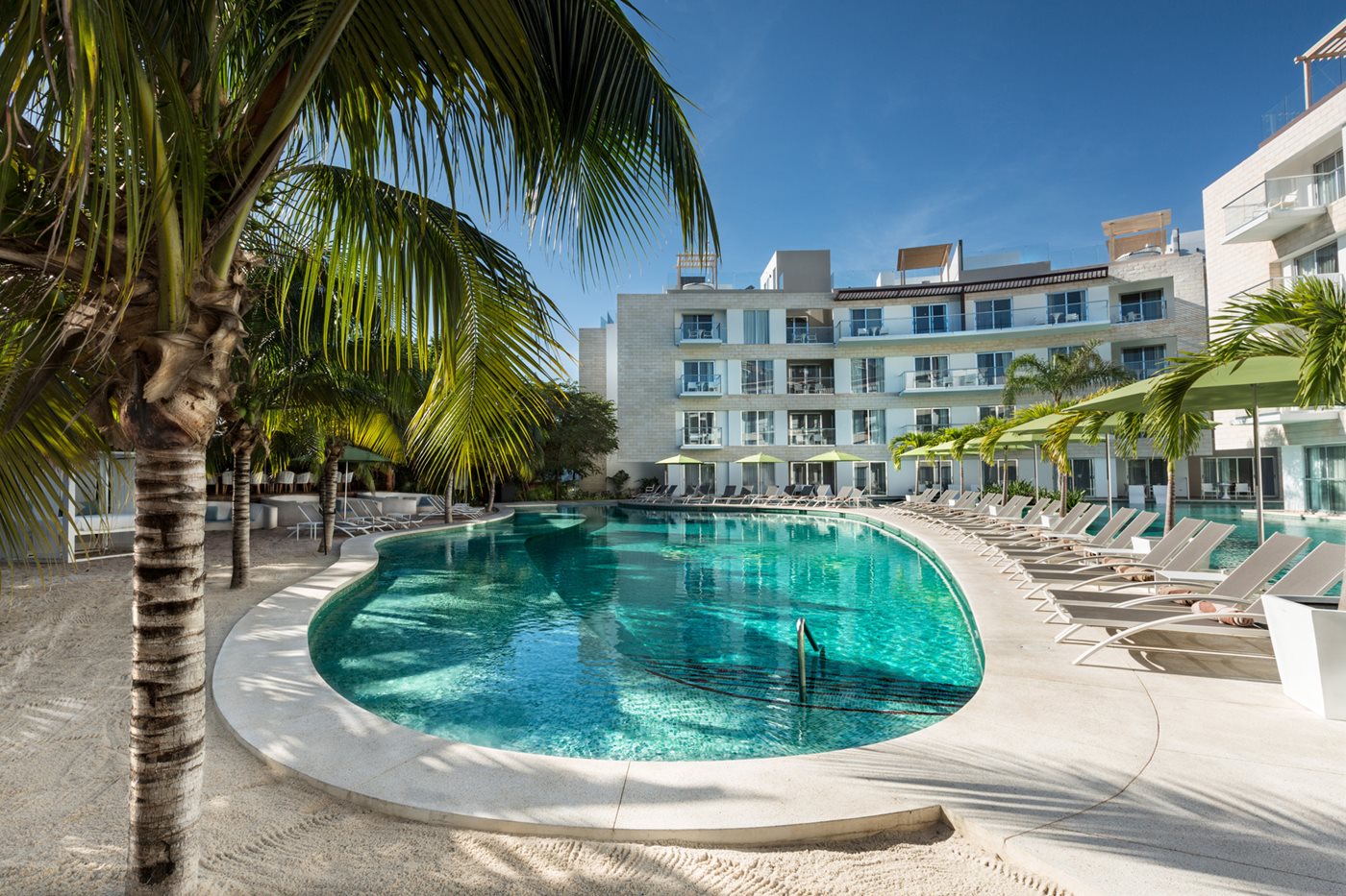 RIV-Fives-Azul-Beach-Hotel-Residence-Del-Carmen-Pool-Adults-002