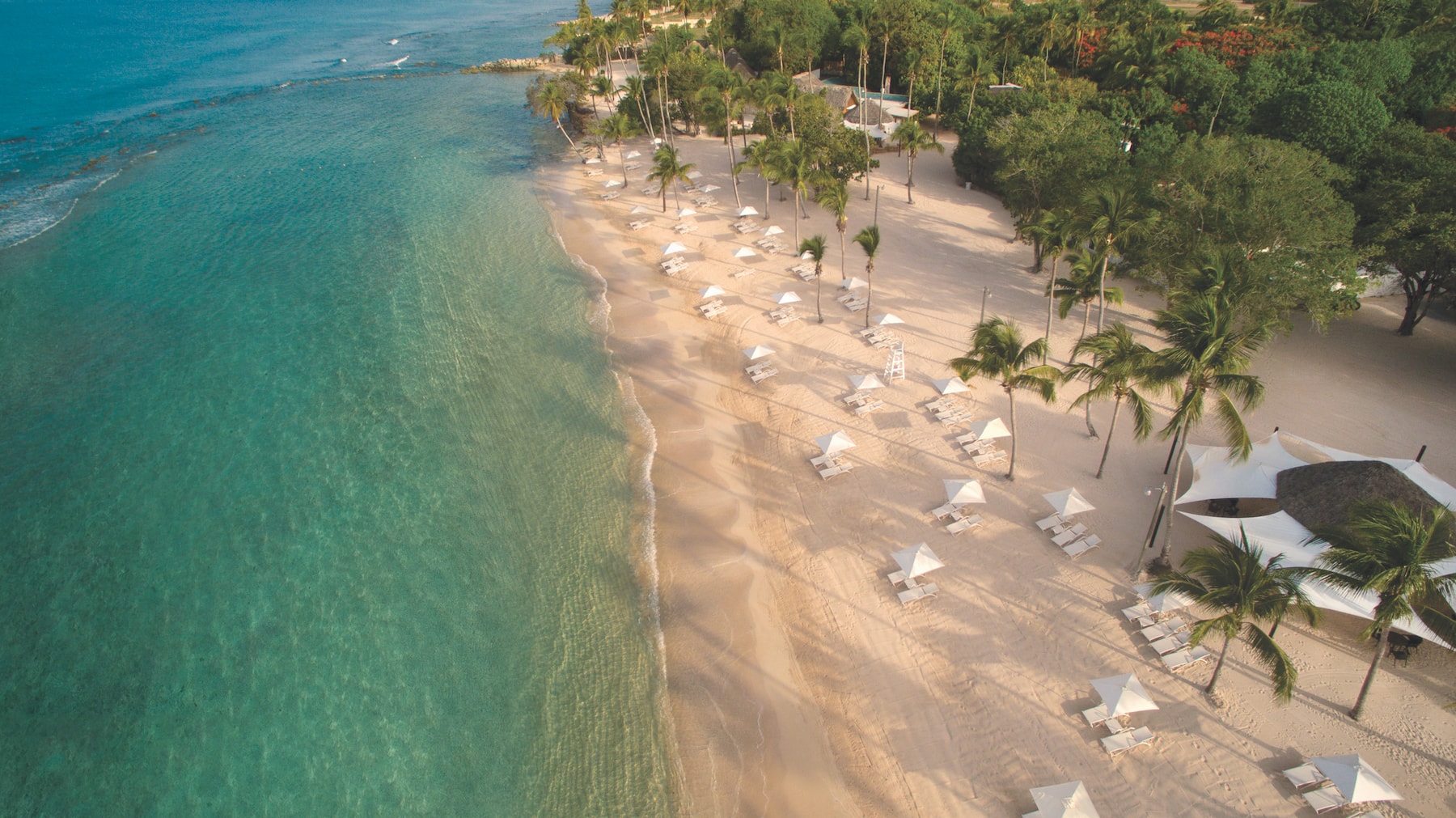 aerial-minitas-beach-shoreline_1
