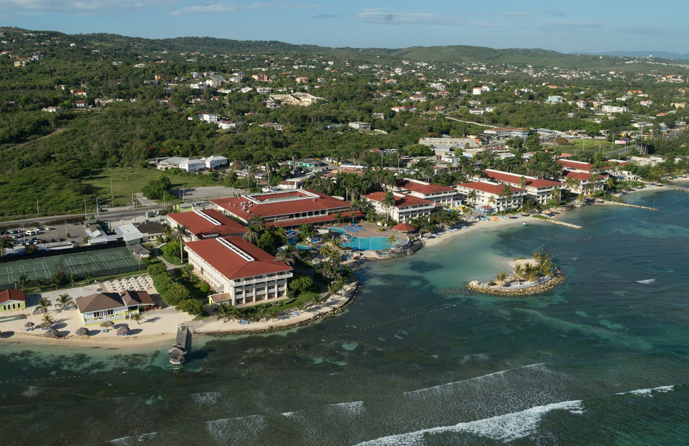 Holiday-Inn-Resort-Aerial-002
