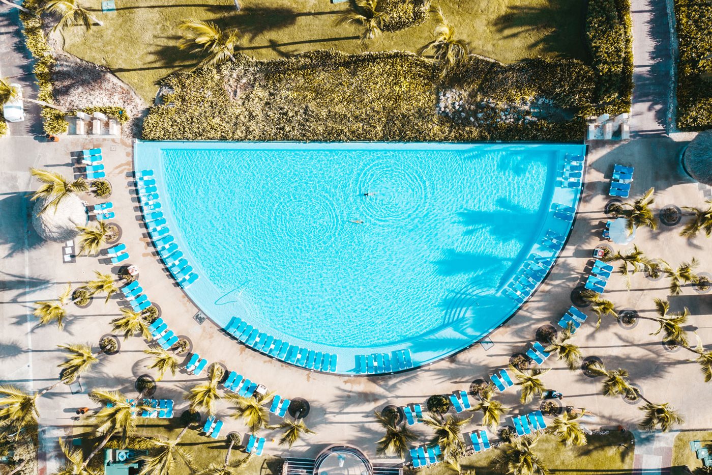 PUJ-Hard-Rock-Hotel-Casino-Pool-002