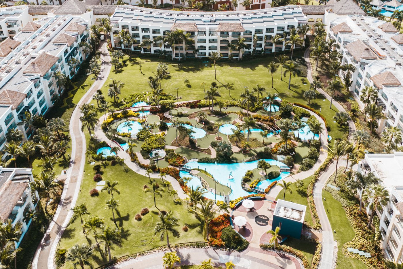 PUJ_HardRock_Pool_004