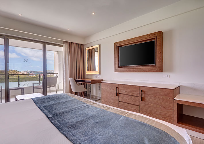 Royalton-Antigua_02_l