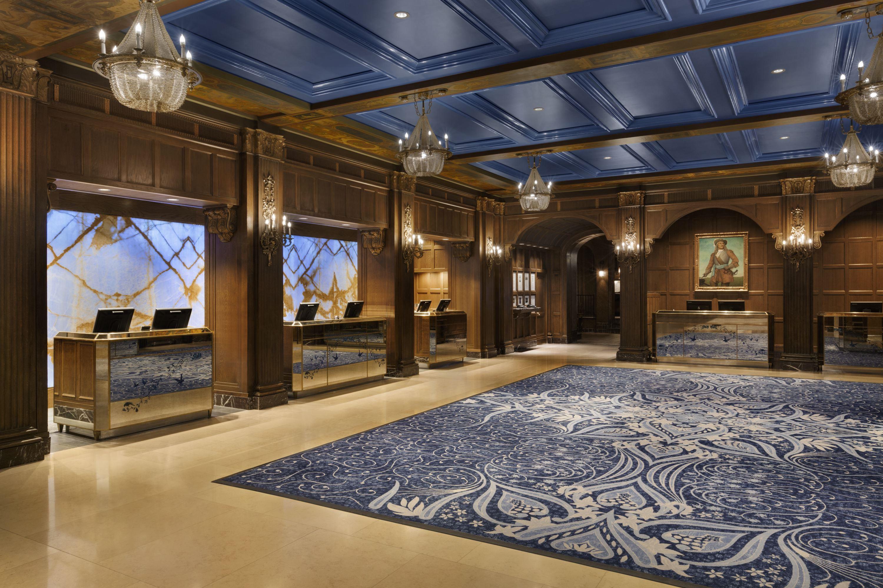 4. Fairmont Le Château Frontenac - Lobby Reception