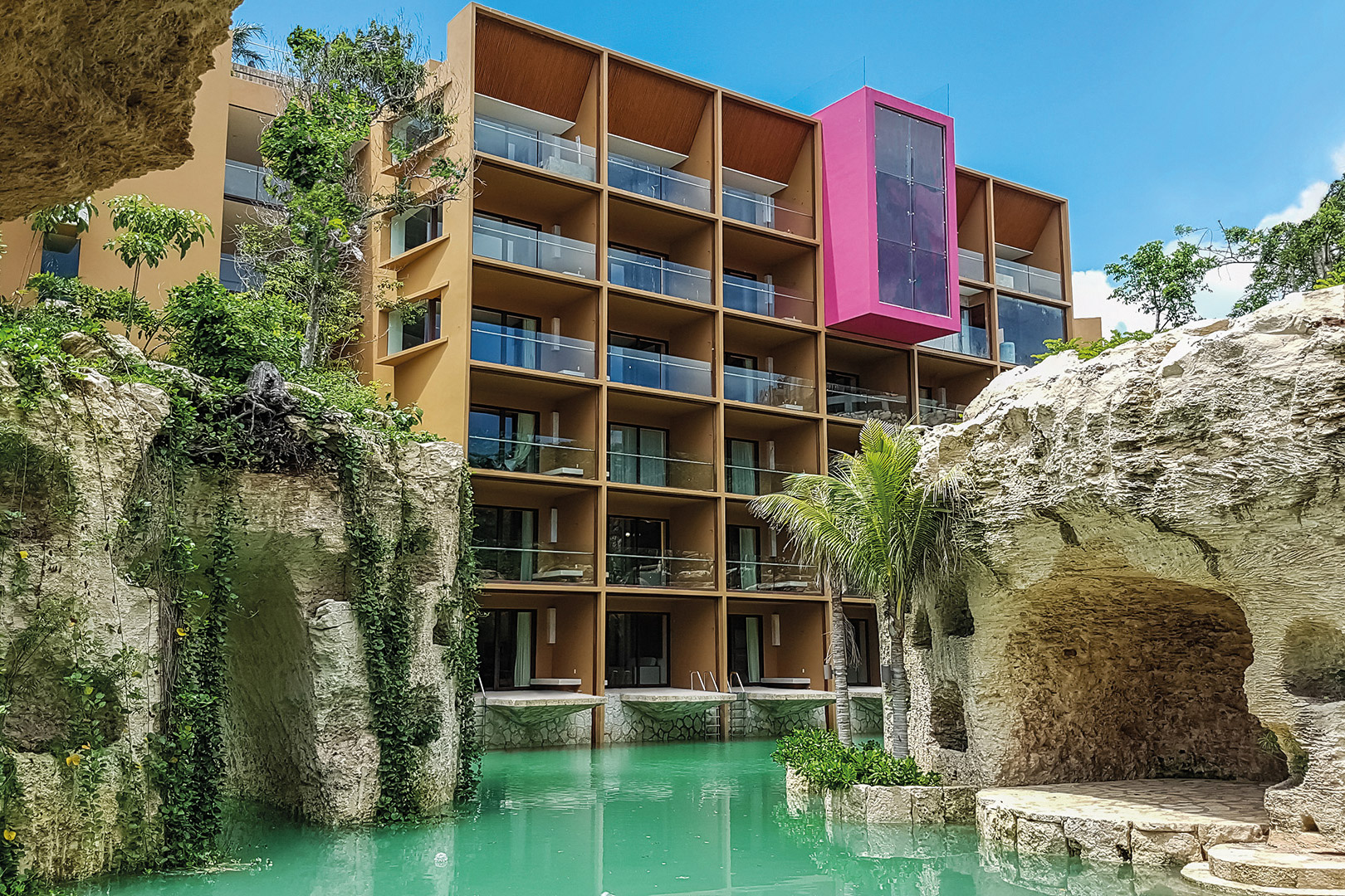RIV-Hotel-Xcaret-Mexico-Room-suite-River-Adults-001