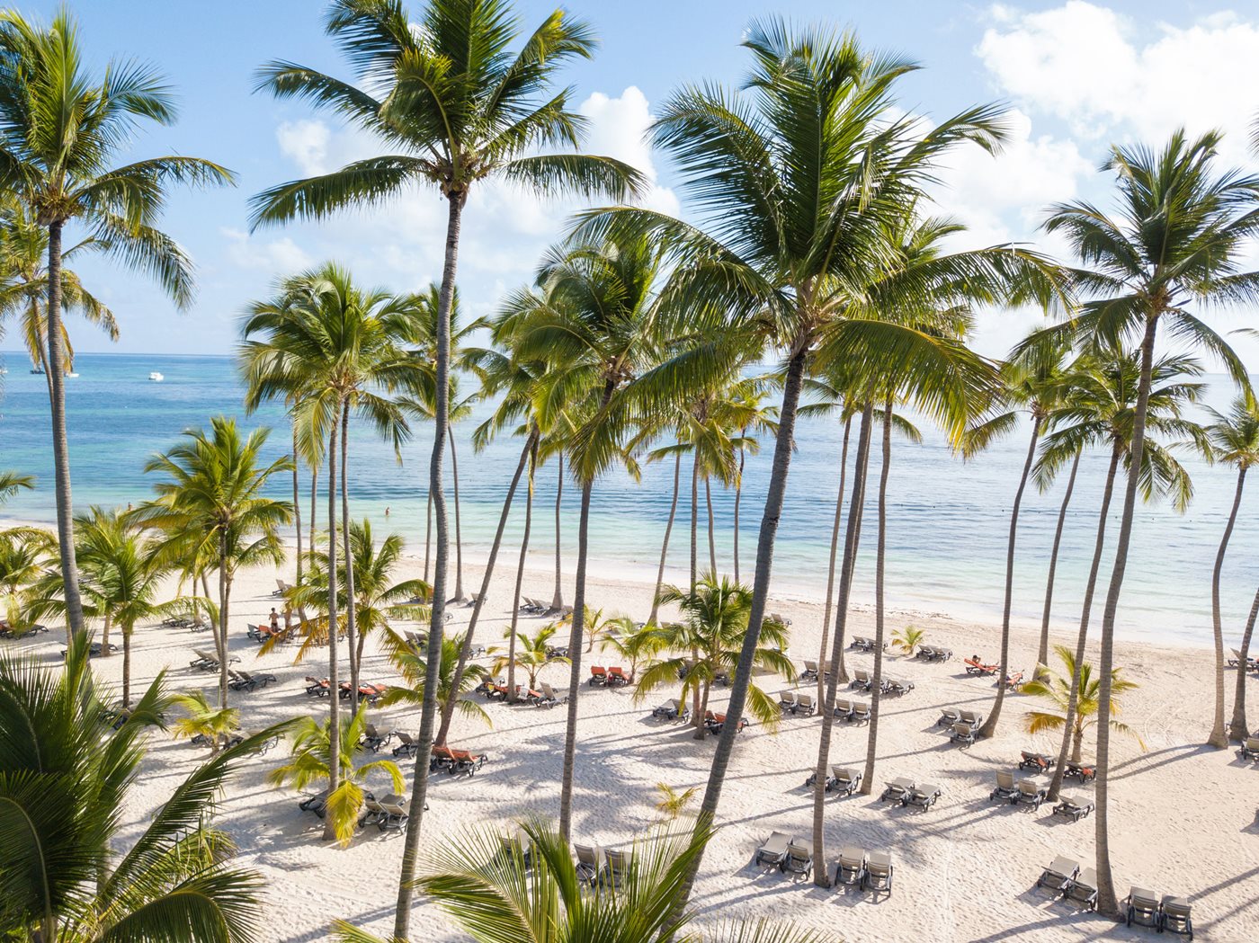 PUJ-Barcelo-Bavaro-Palace-Beach-001