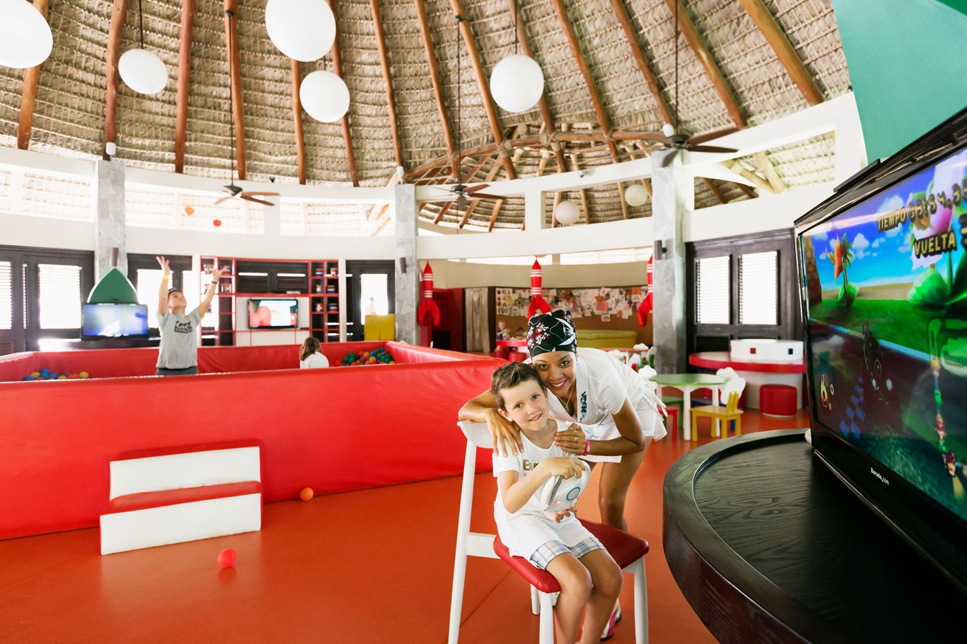PUJ-Barcelo-Bavaro-Palace-Kids-Club-002