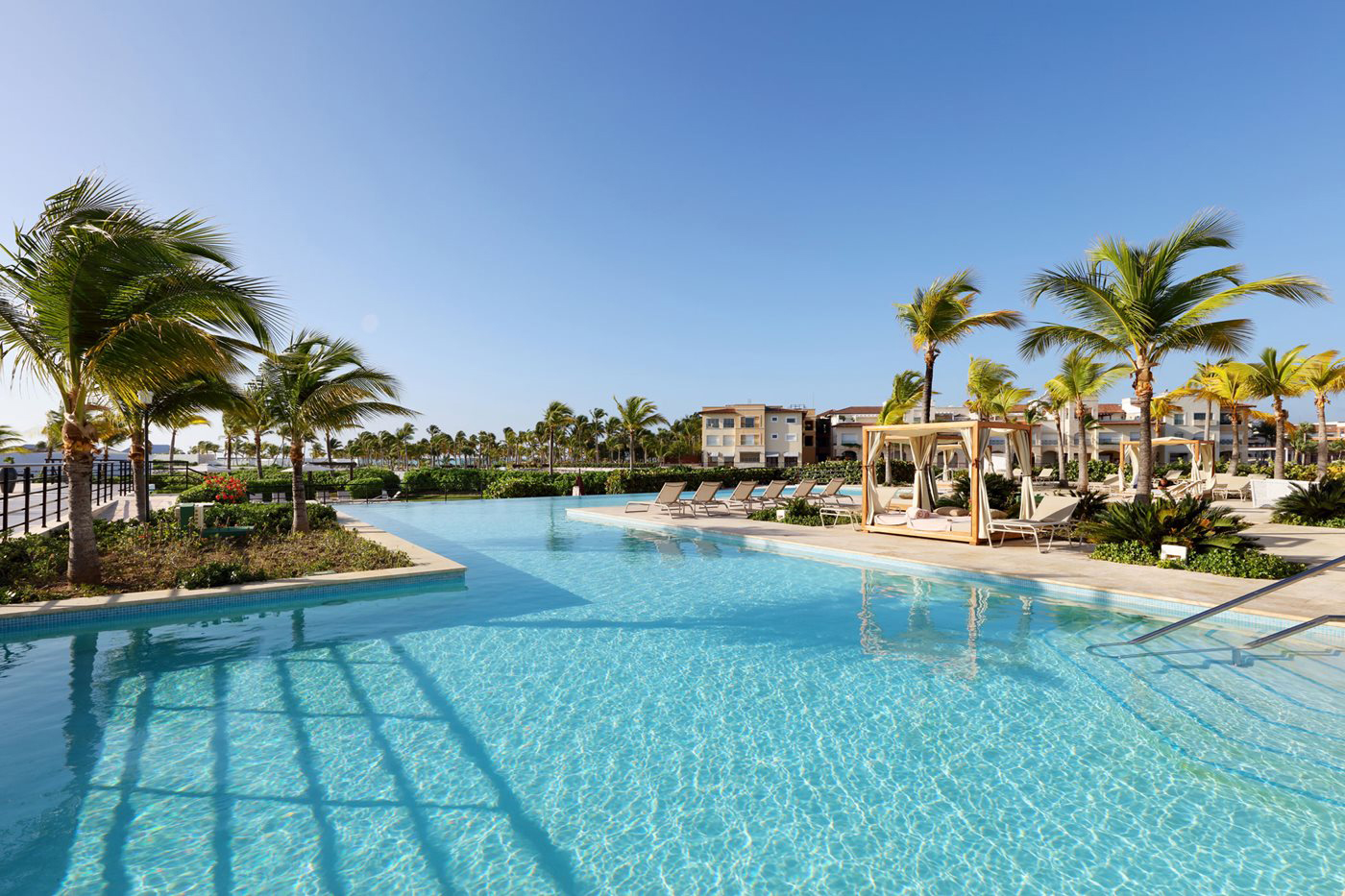 PUJ-TRS-Cap-Cana-Pool-004 copie