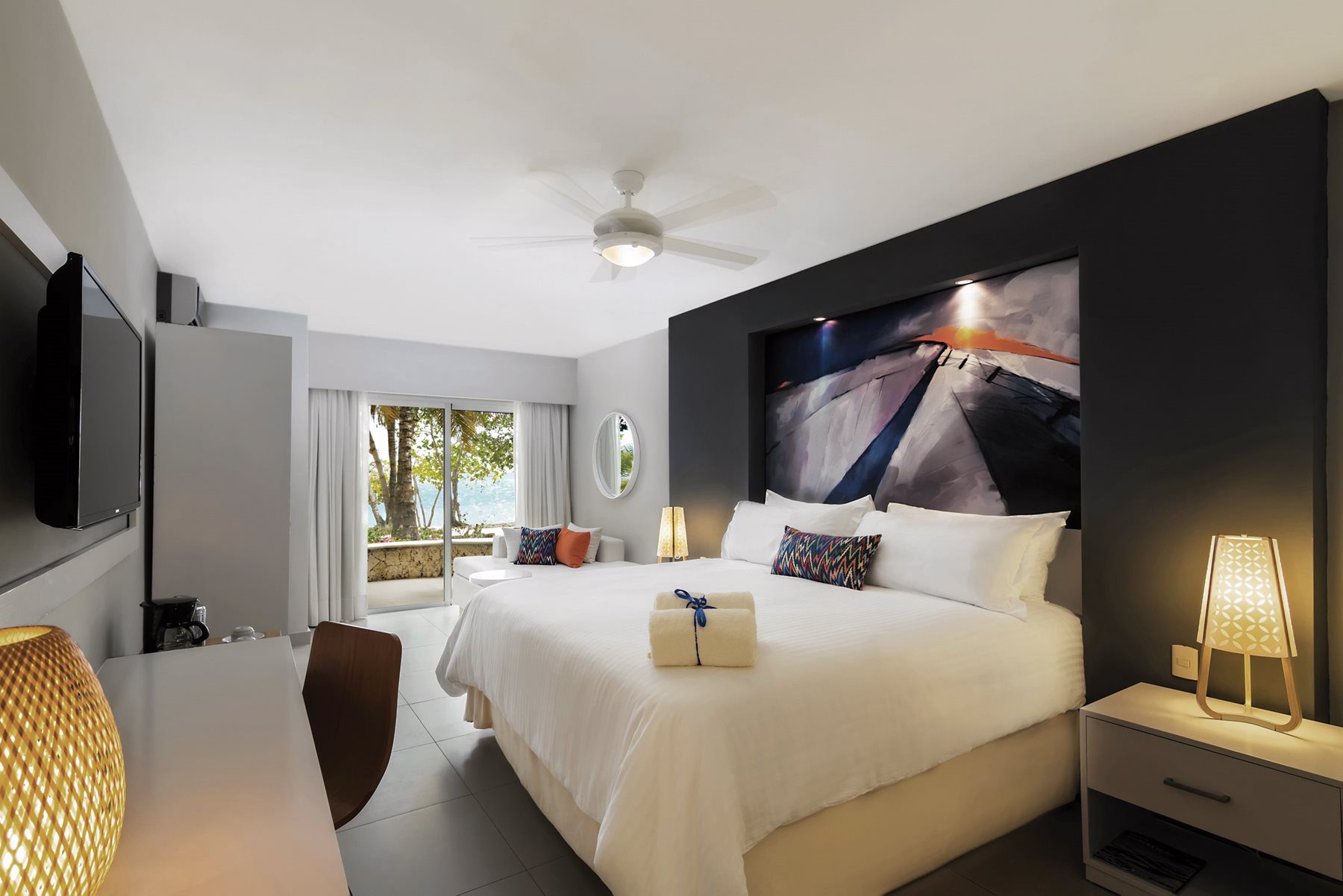 SDQ-Emotions-by-Hodelpa-Room-Club-Essentia-Garden-View