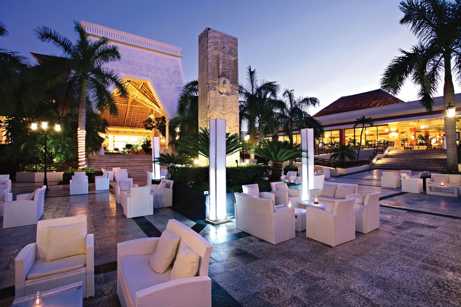 AnyConv.com__RIV-Grand-Bahia-Principe-Coba-Bar-001