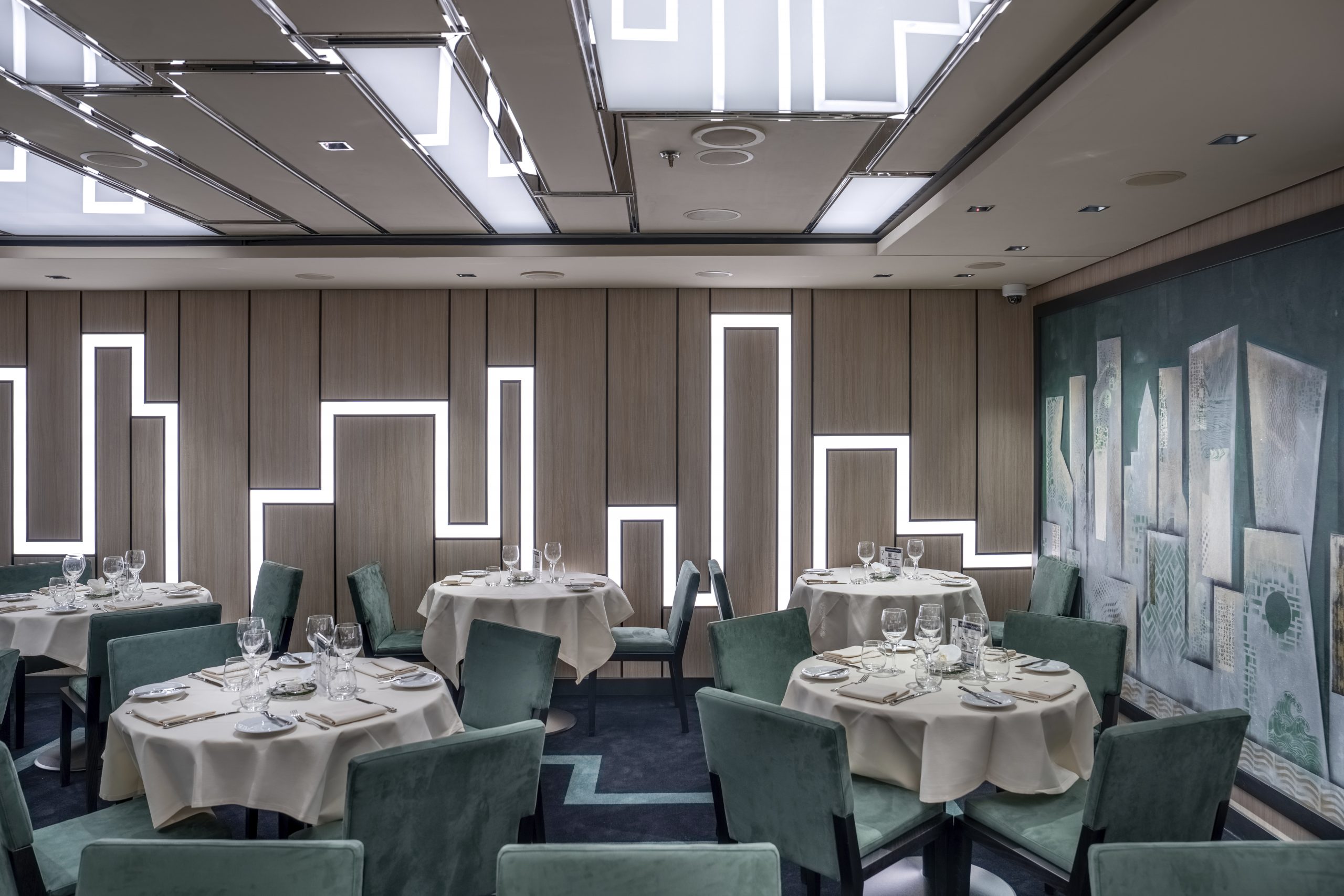 Skyline-Restaurant_1IL9770