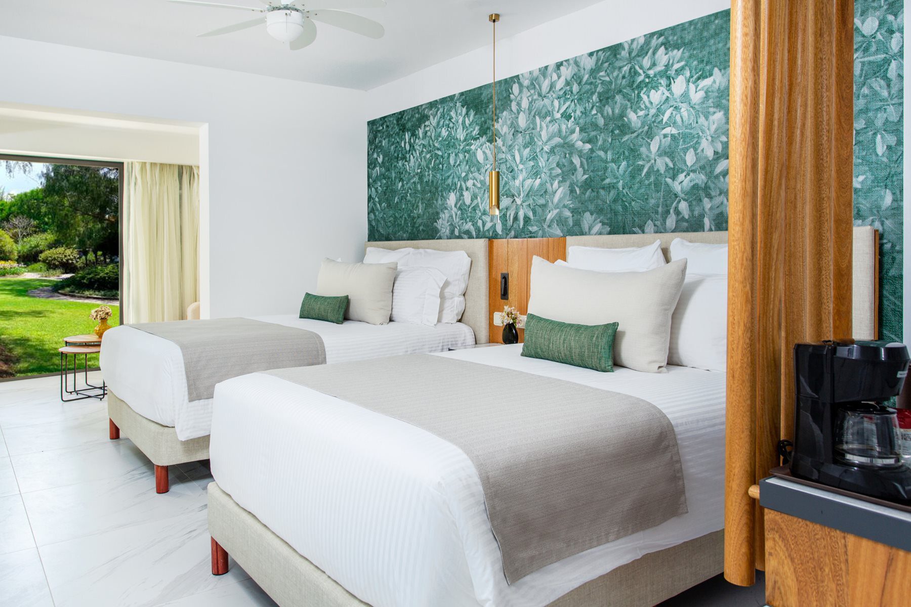 puj-dreams-flora-room-prfd-club-js-tv-double-rend-01