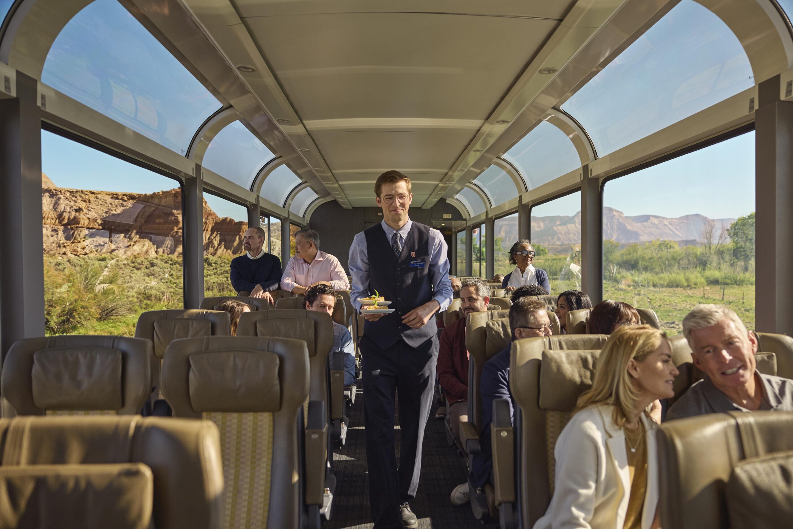 RM22_Onboard_Silverleaf_Service_Interior_RTR (1)
