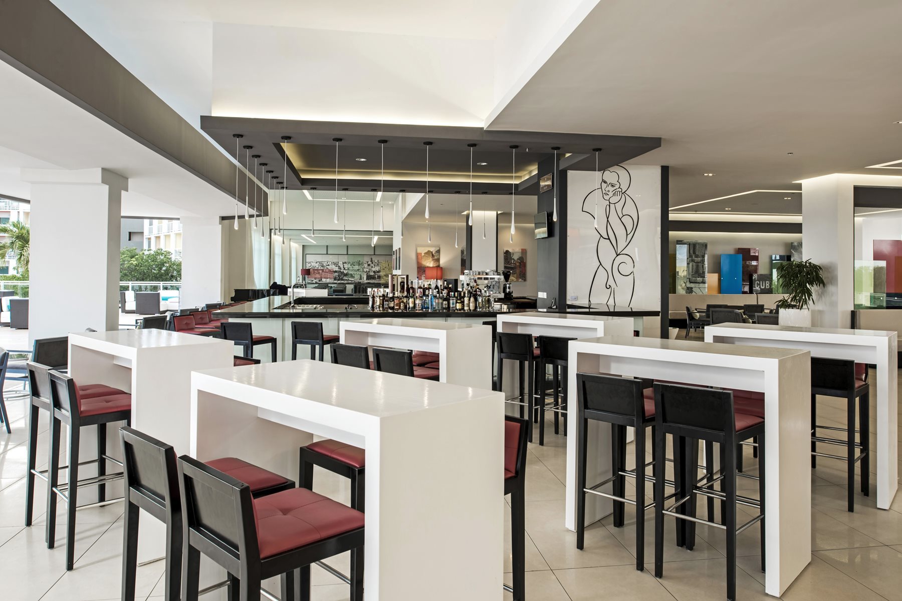 AnyConv.com__50_IBSTAR_VIS_SE_BARS_LOBBY_D1706_001.jpg