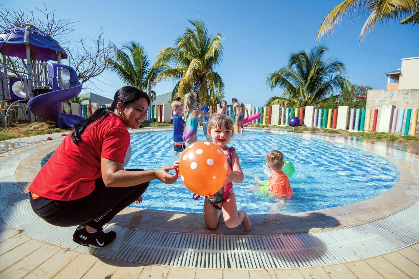 AnyConv.com__CCC-Hotel-Playa-Paraiso-Lifestyle-Pool-005