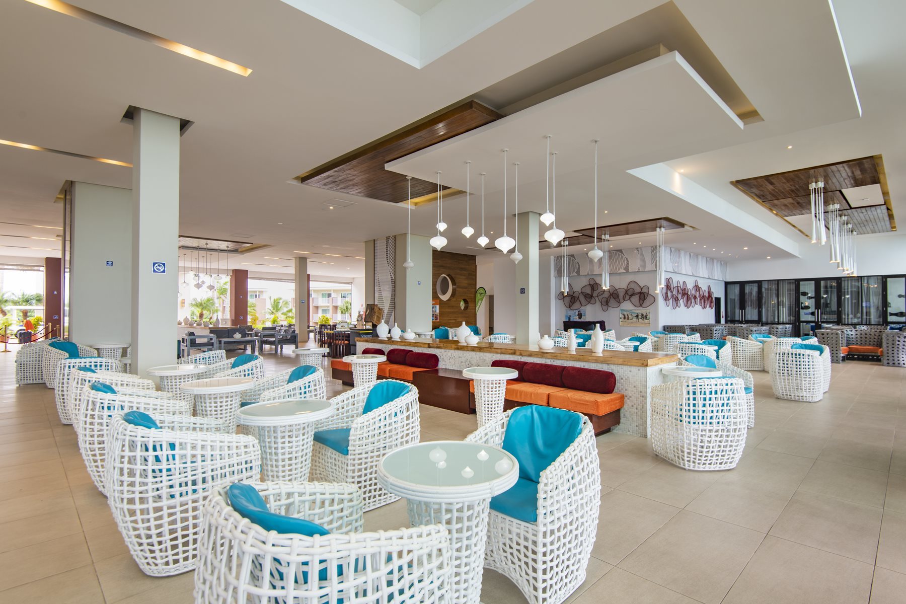 AnyConv.com__Playa-Vista-Azul-Lobby-005.jpg