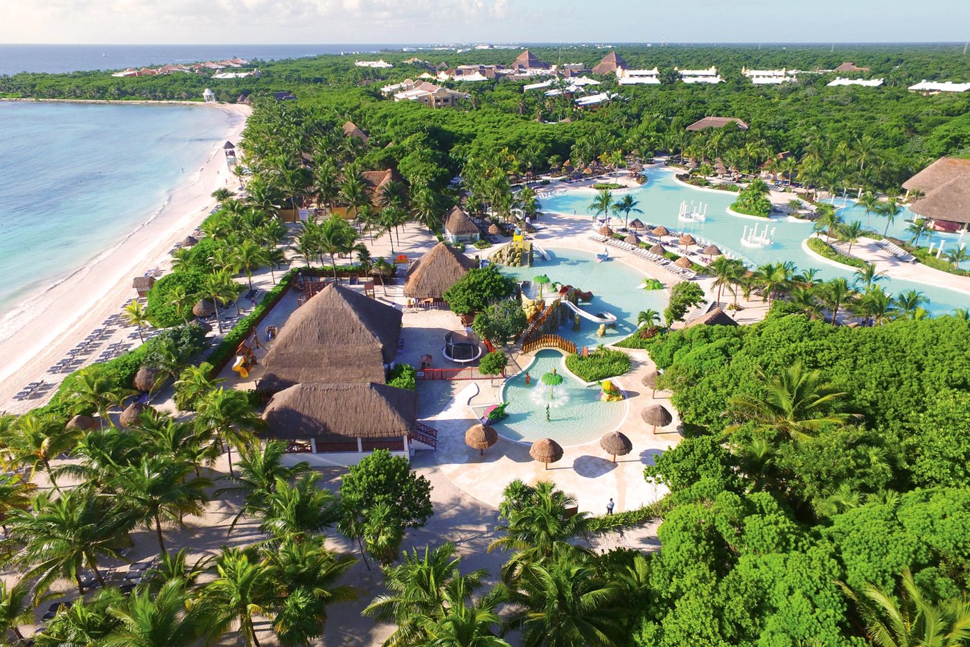 Grand-Palladium-Colonial-Beach-001