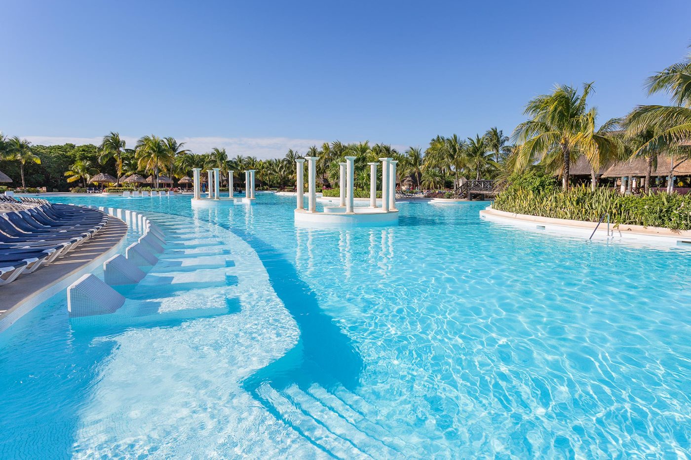 Grand-Palladium-Colonial-Pool-002