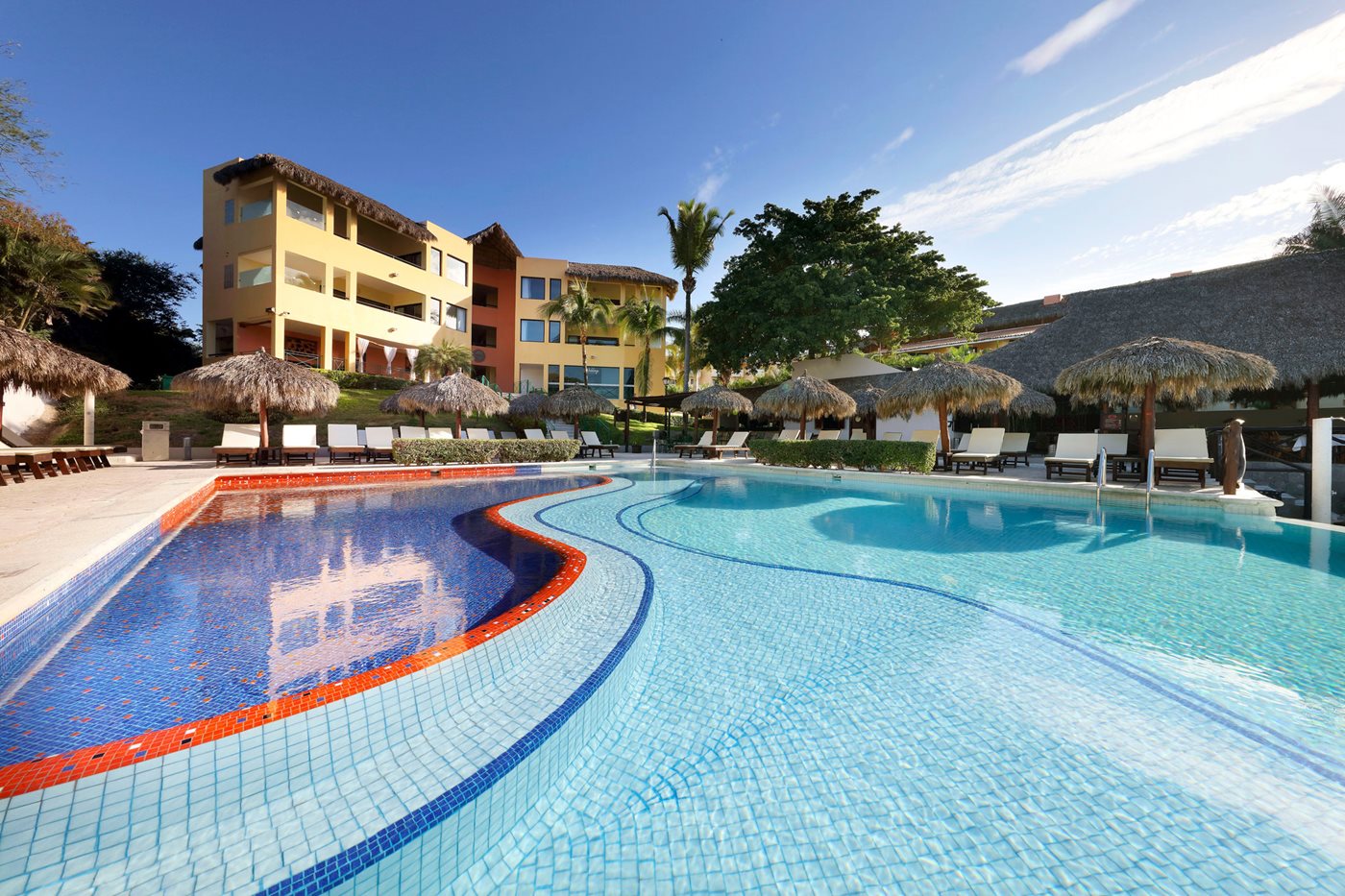 Grand-Palladium-Vallarta-Pool-003