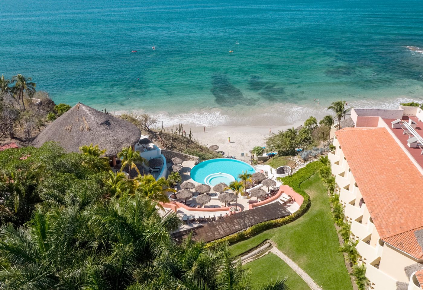PVR-Grand-Palladium-Vallarta-Aerial-002