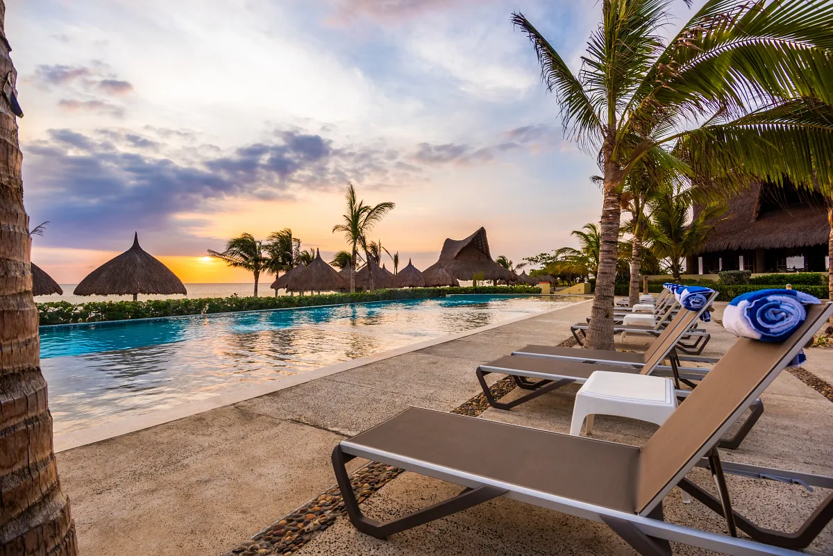 DRCTG-EXT-BEACH-CLUB-POOL-RSRT - Copie - Copie