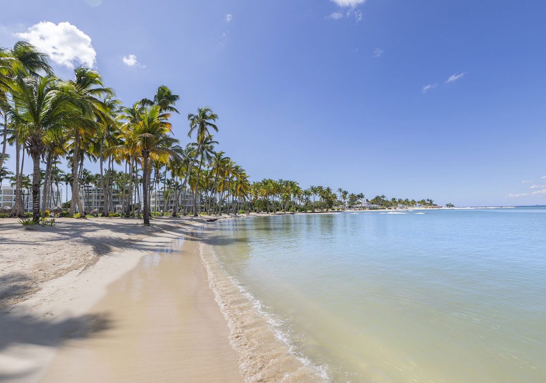 Luxury-Bahia-Principe-Bouganville-Beach-001