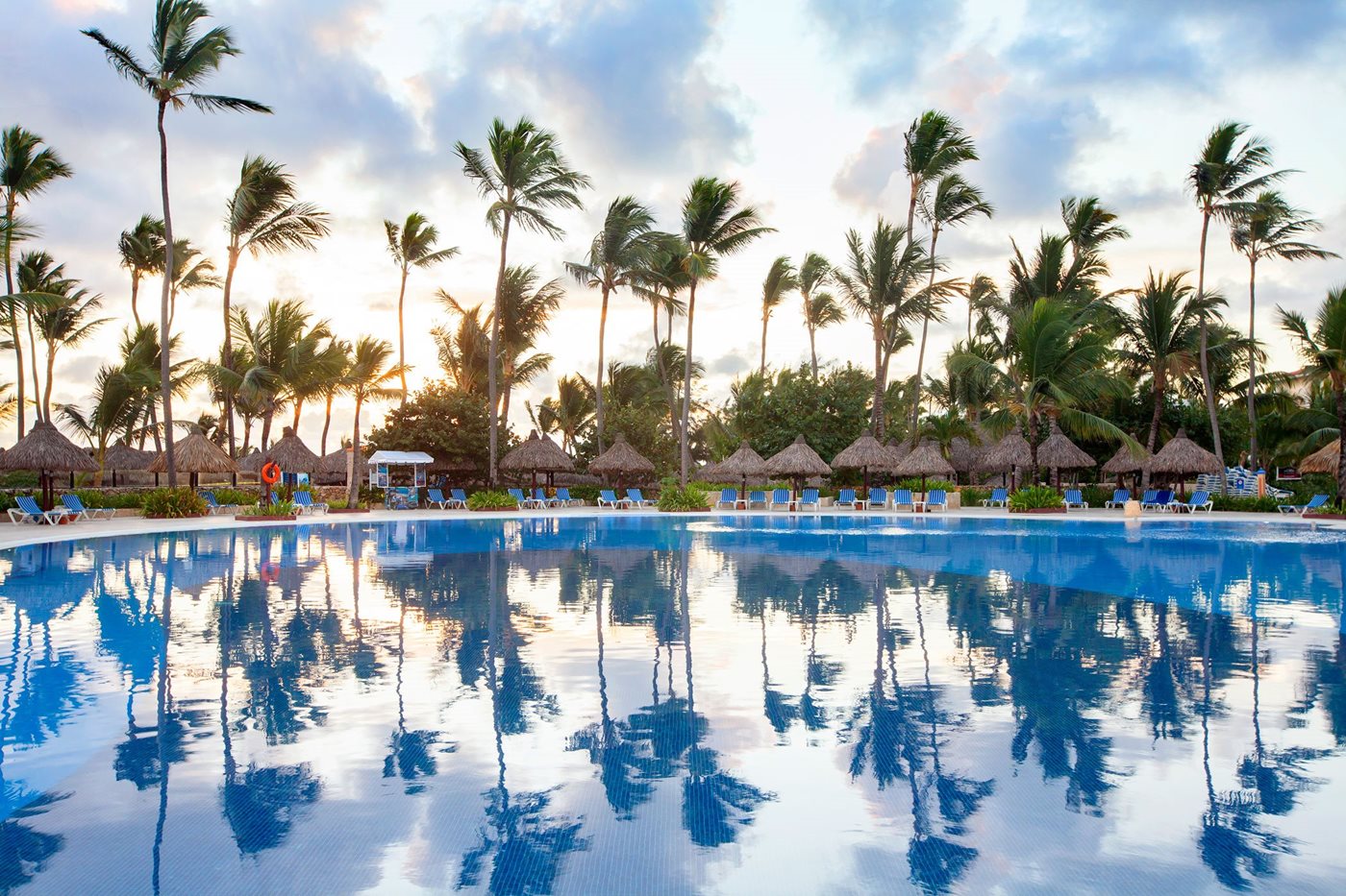 PUJ-Bahia-Principe-Grand-Punta-Cana-Pool-002