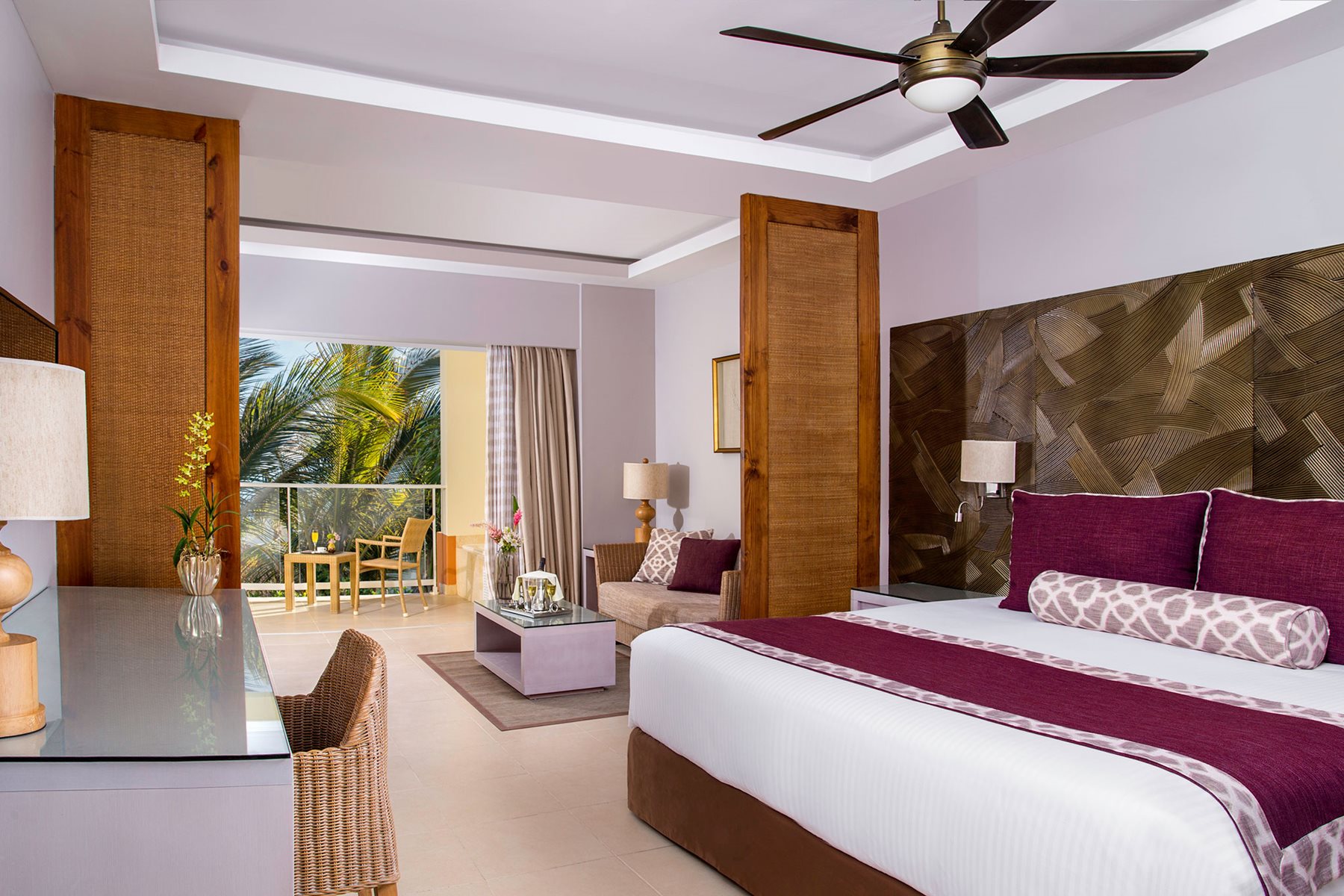 PUJ-Dreams-Royal-Beach-Punta-Cana-Room-Deluxe-Tropical-View-King-001