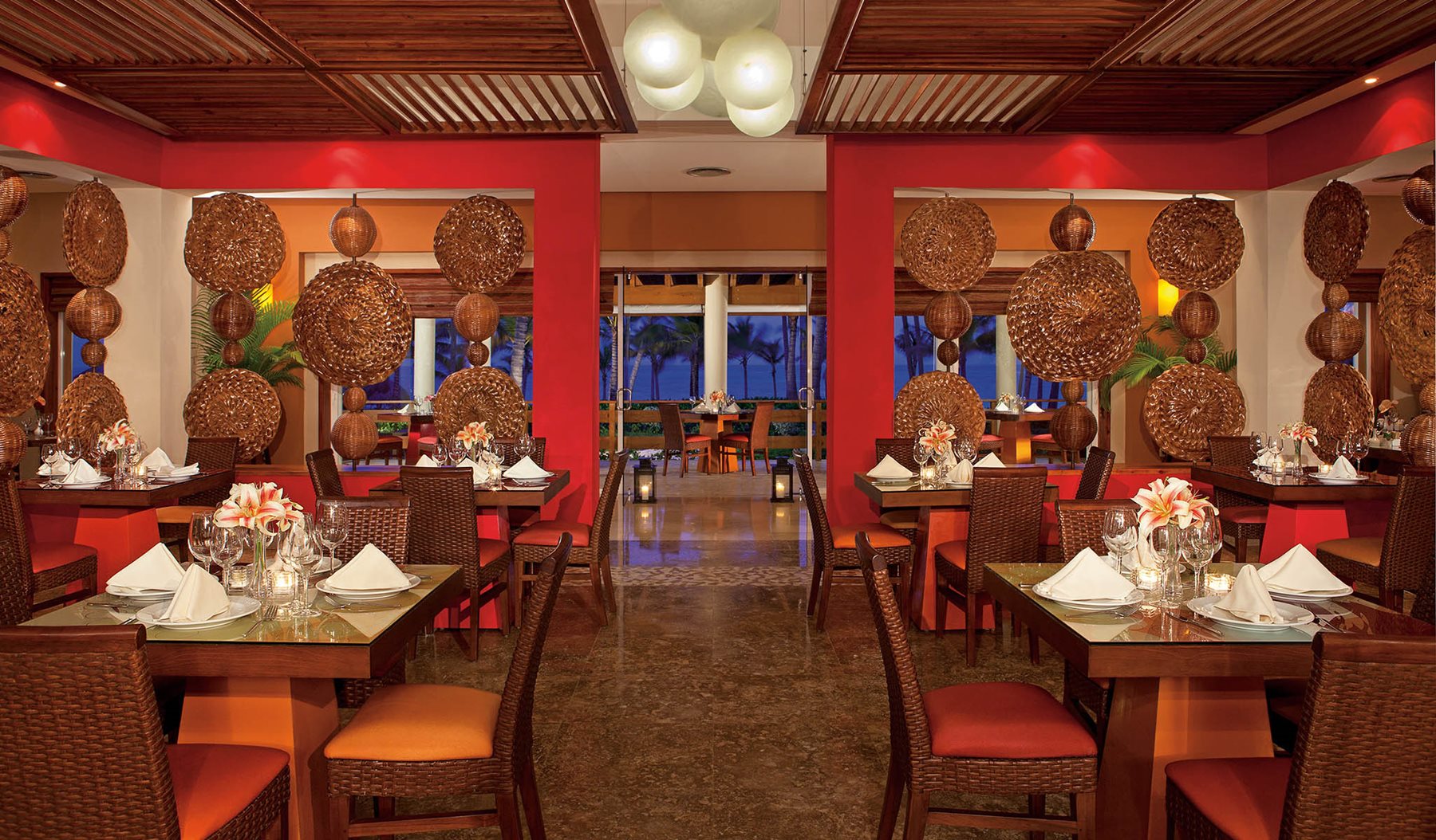 PUJ-Dreams-Royal-Beach-Restaurant-World-Cafe-001