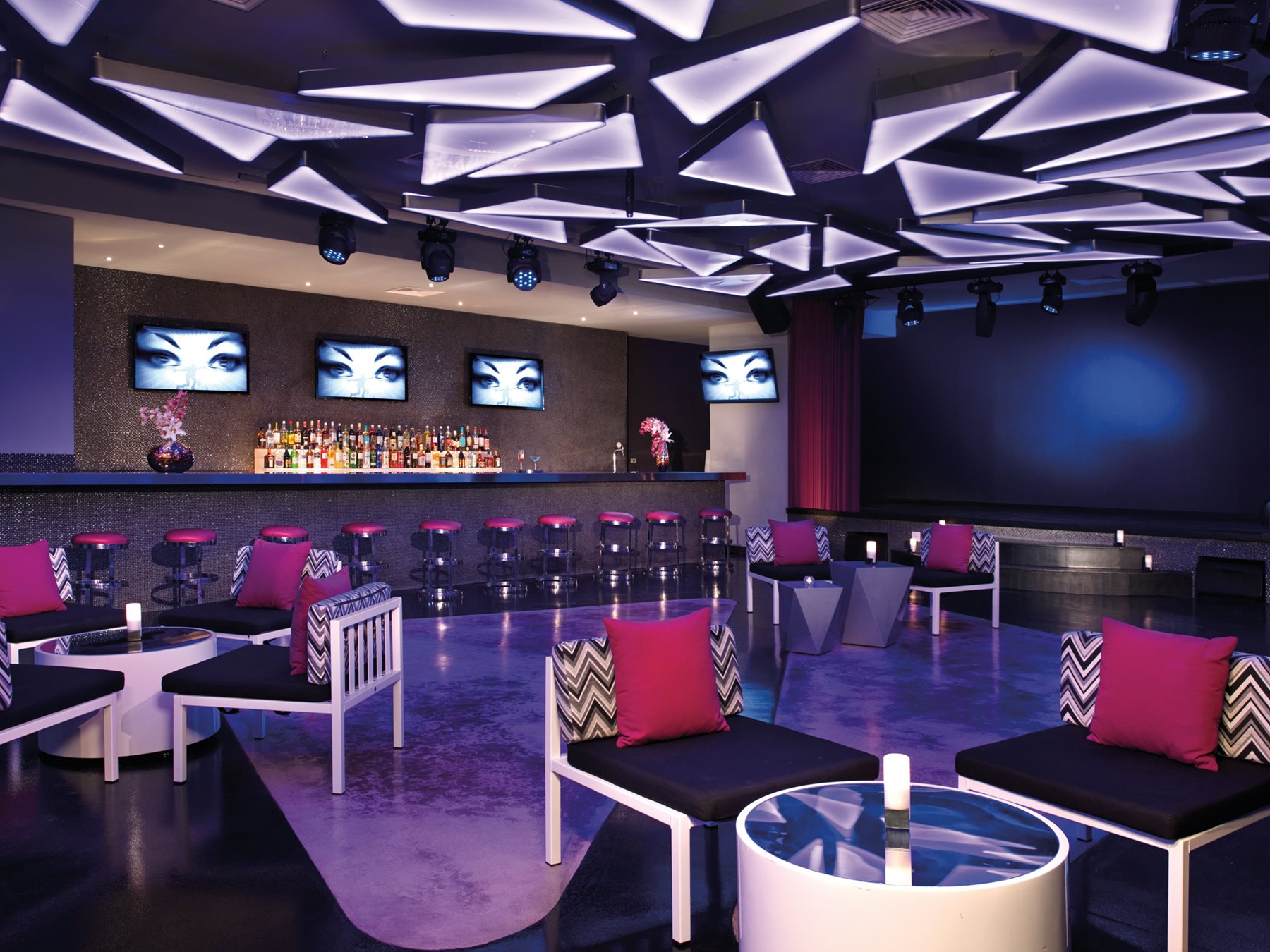PUJ-Secrets-Cap-Cana-Bar-Desires-001