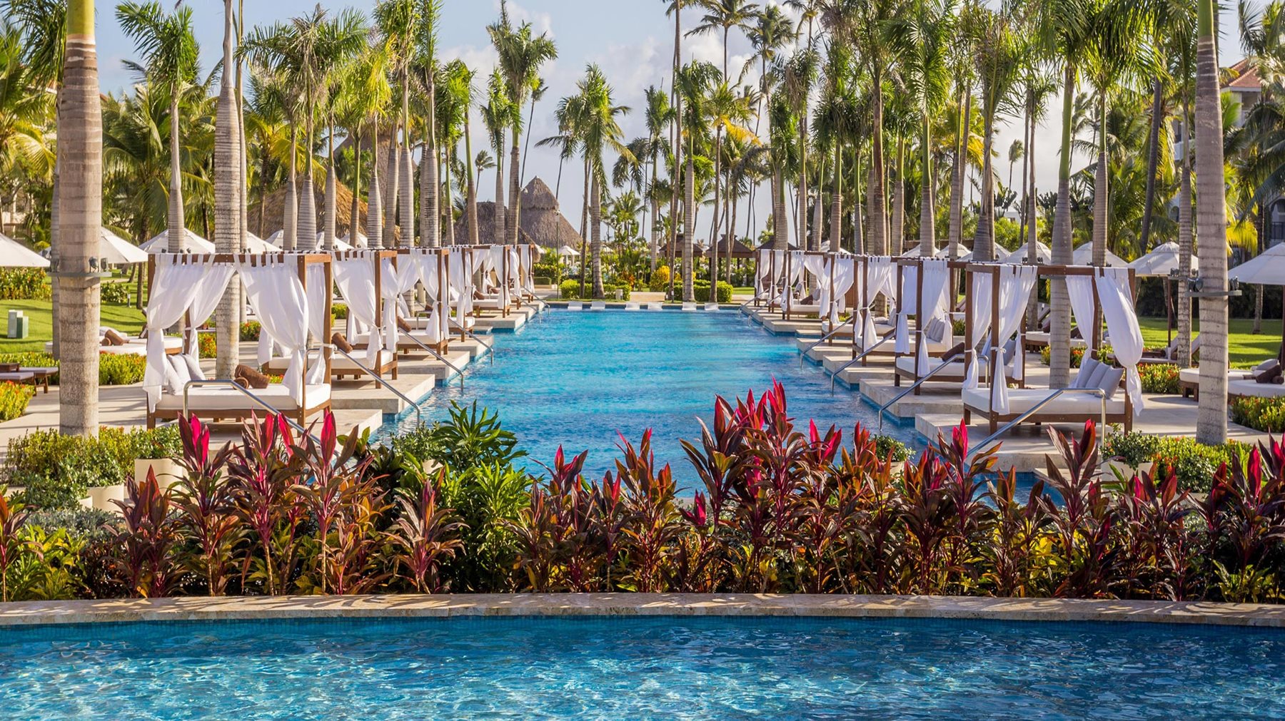 PUJ-Secrets-Royal-Beach-Pool-Quiet-008