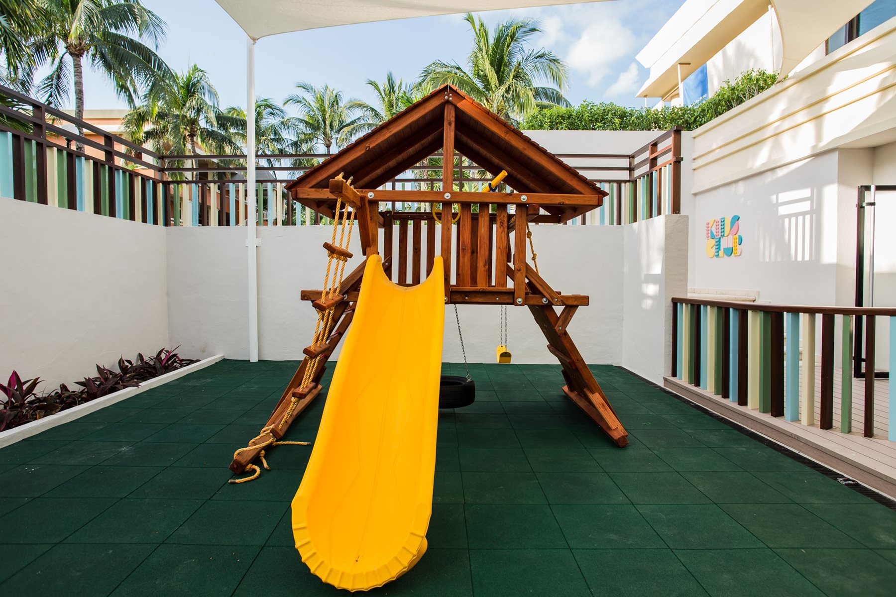 RIV-Bahia-Principe-Luxury-Akumal-Kids-Club-001