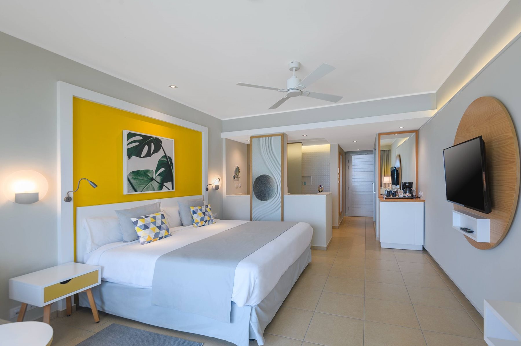 ccc-gr-aston-room-club-ov-02