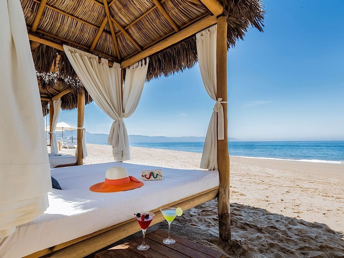 villa-premiere-bali-beds_standard