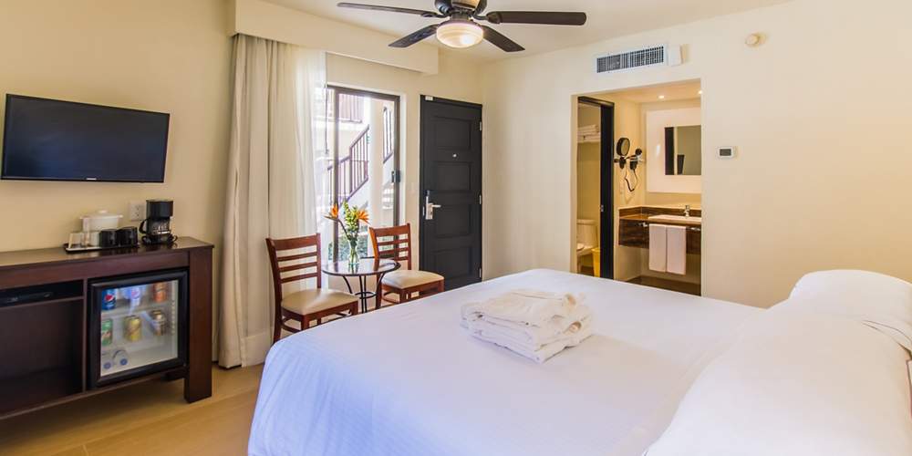 ACOZ_ROOM_07-2