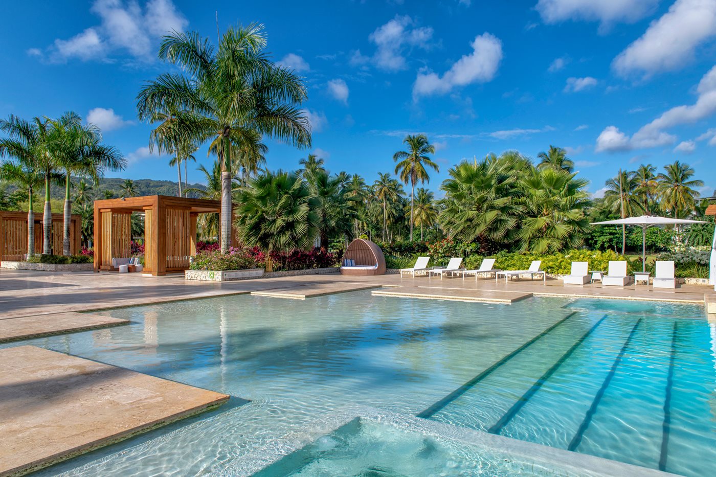 AZS-Viva-Wyndham-V-Samana-Pool-003