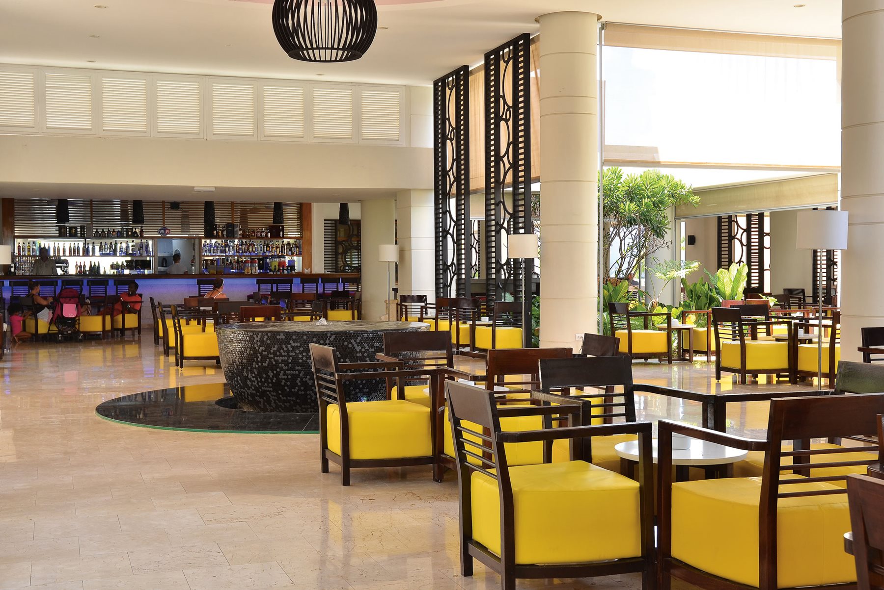 SNU-GrandAston-Cayo-LasBrujas-Beach-Resort-Spa-Bar-Lobby-001