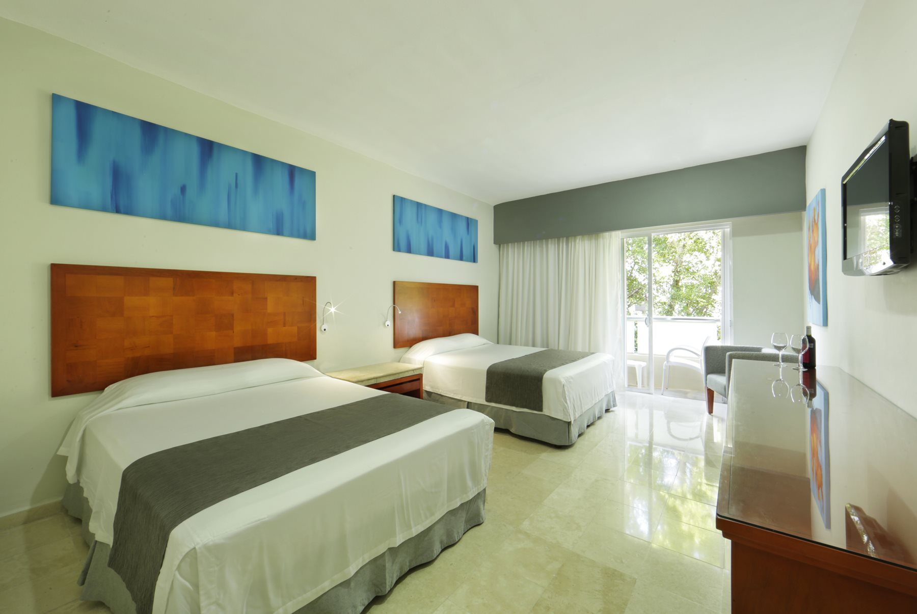riv-viva-wynd-maya-room-deluxe-gv-01